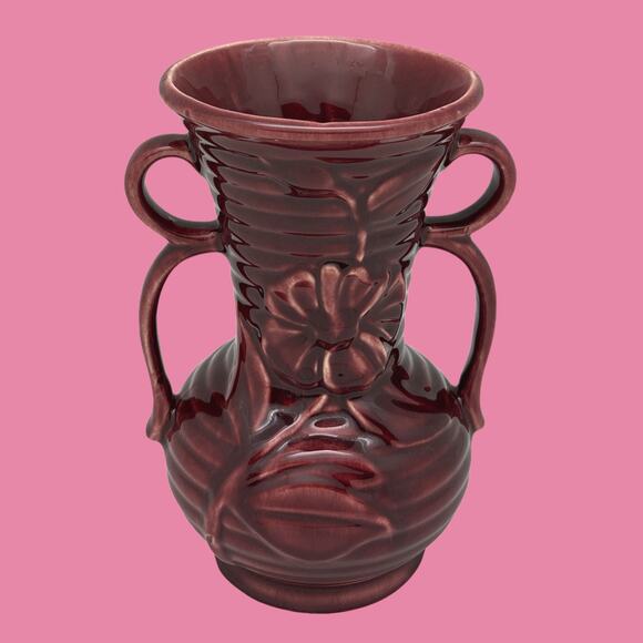 Vintage SHAWNEE POTTERY Burgundy Double Handle Flower Vase 7.5" 1941-1969 - Picture 1 of 3